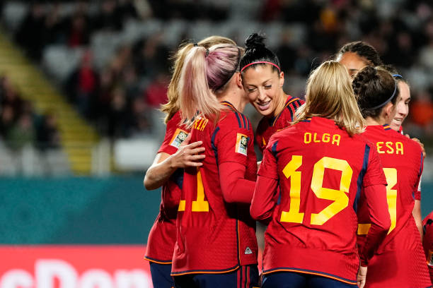 被认为是世 被认为是世